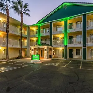 51 Extended Motel Phoenix